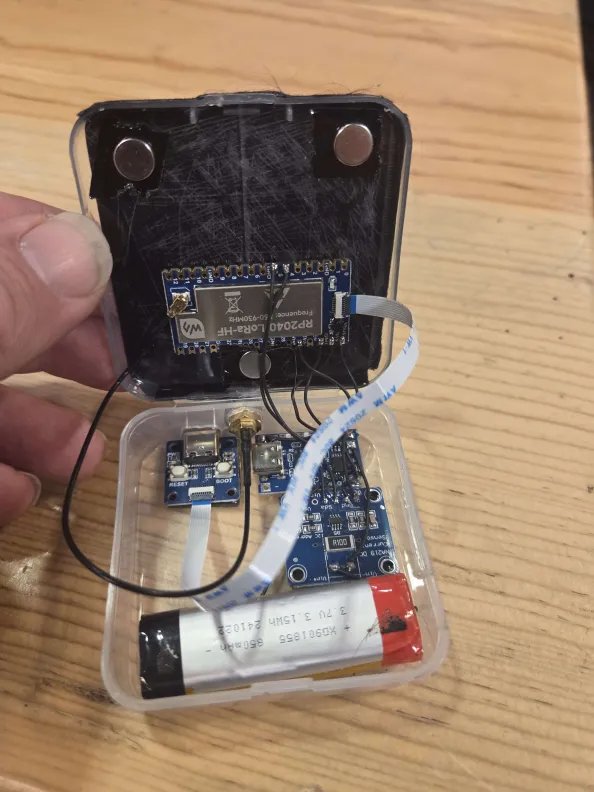 Inside of the magnetic sticky node case